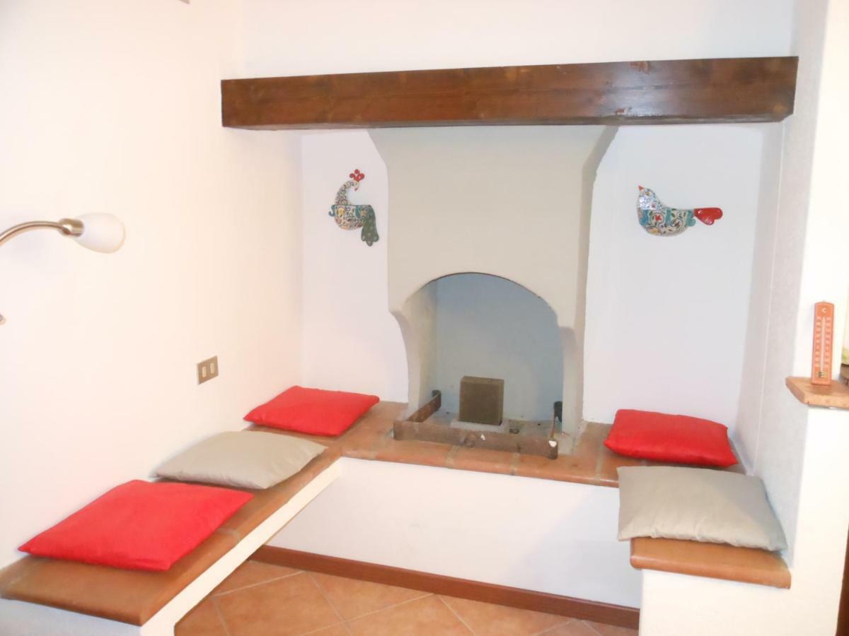 Il Vecchio Cortile Appartement Mandello del Lario Buitenkant foto