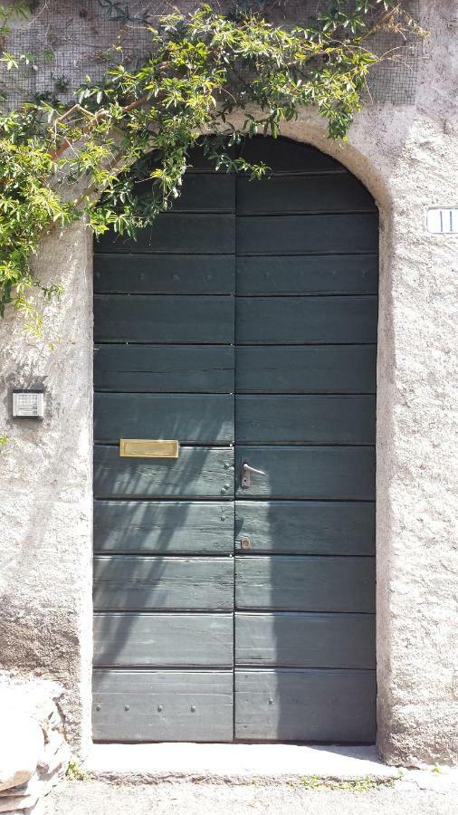 Il Vecchio Cortile Appartement Mandello del Lario Buitenkant foto